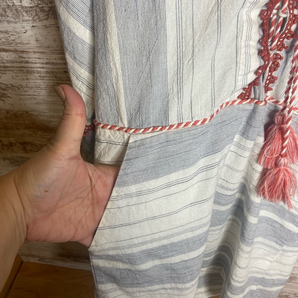 Pomegranate dress Sz XS blue white stripe w/tassel pockets. EUC - Picture 6 of 7